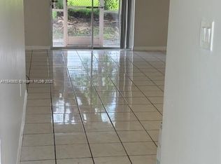 422 NE 210th Circle Ter #1-103, Miami, FL 33179