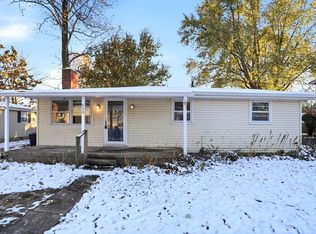 629 9th St, Shelbyville, IN 46176