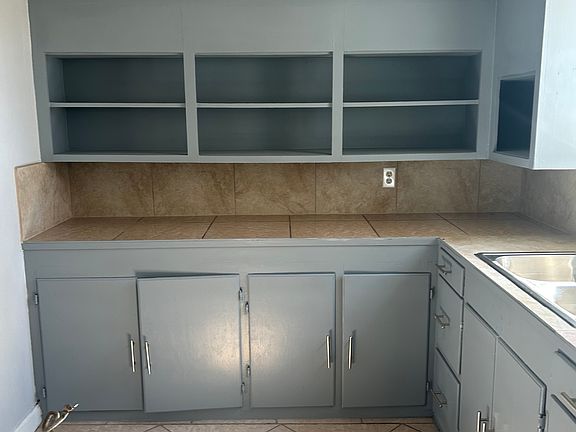 Kitchen cabinets
