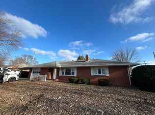 610 N Washington St, Bushnell, IL 61422