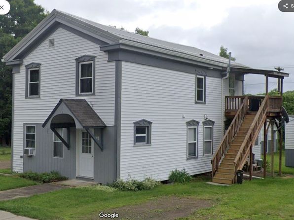 2 Maple Ave #UP