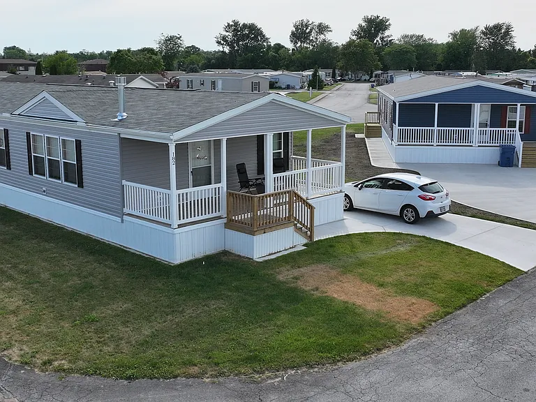 Bayshore Estates — Photo 34