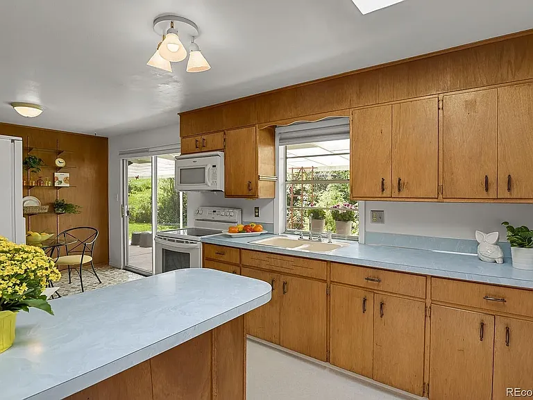 7770 W 59th Ave — Photo 9