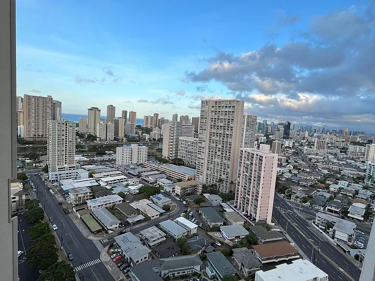 2499 Kapiolani Blvd #2909 — Photo 2