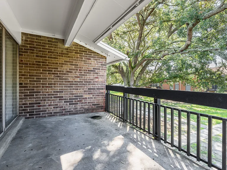 Kings Trail Apartment Homes — Photo 16
