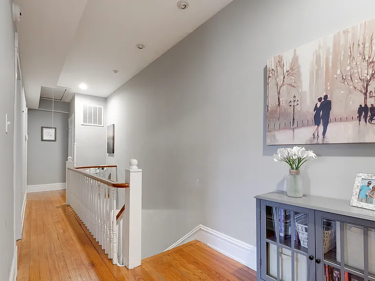 426 Chimborazo Blvd — Photo 13