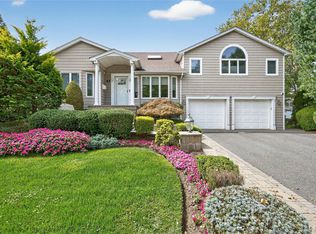 9 Saint Lawrence Place, Jericho, NY