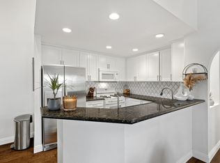 26571 Las Palmas APT 8, Laguna Hills, CA 92656