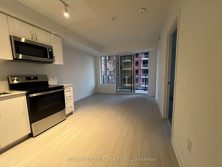 4010 Eglinton Ave W #1012 — Photo 10