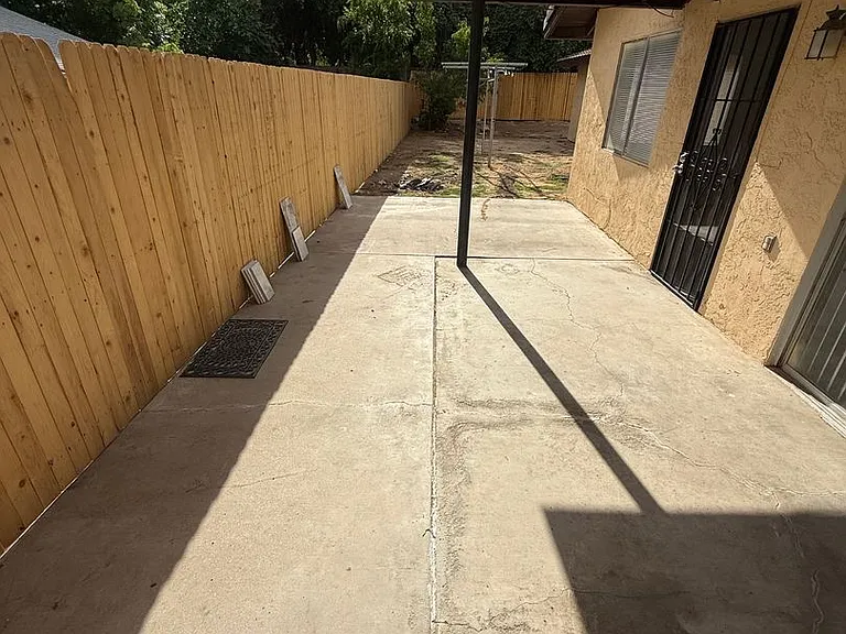 3012 Catalina Dr — Photo 23