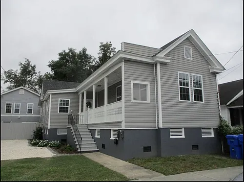 93 Simons St #A Photo 1
