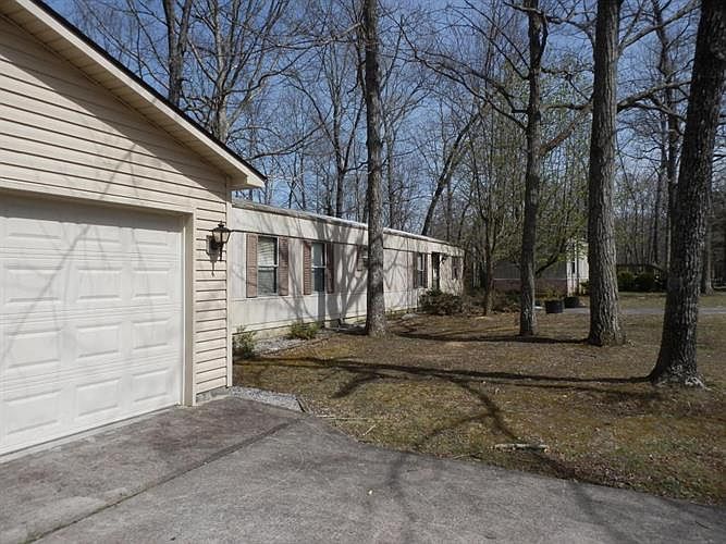 1st image of 115 Avon Ln