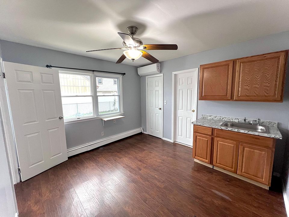 1st image of 46 Stirrup Ln