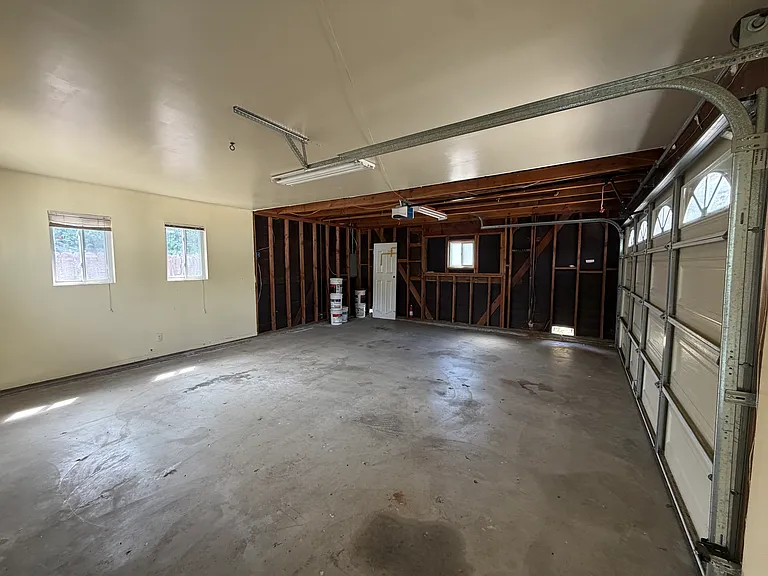 422 Chestnut Ave — Photo 2