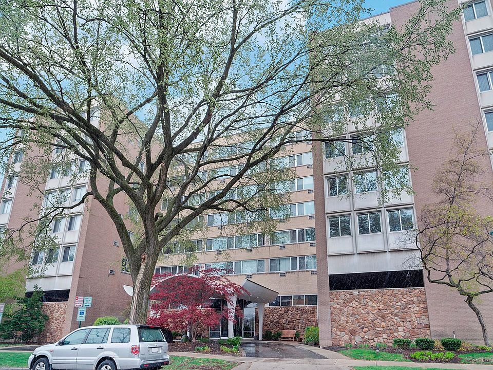 1st image of 151 N Kenilworth Ave APT 1C