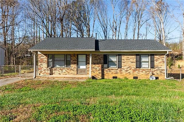 1st image of 707 Belfast Dr