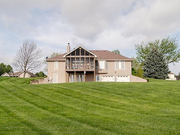4th image of 1510 Brookdale Dr