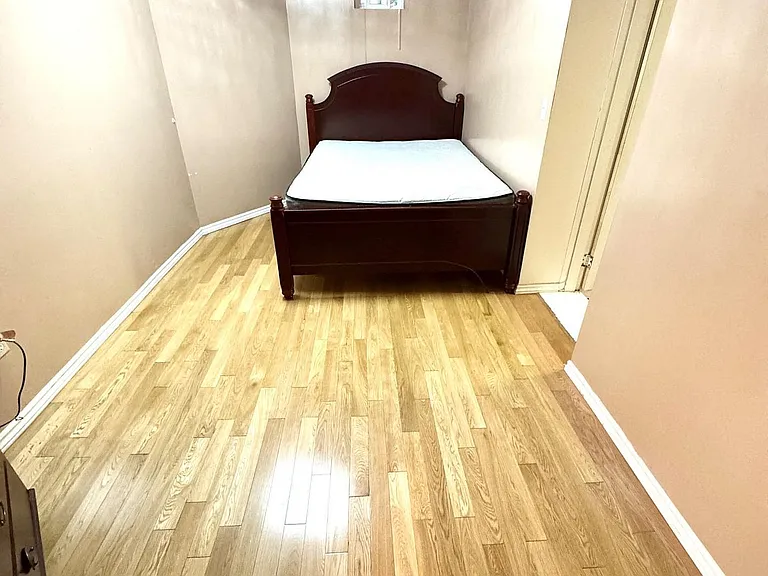 38 Lee Ave — Photo 22
