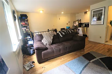 Rented by LEE & ASSOCIATES NYC RESIDENTIAL LLC