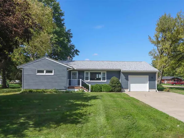805 31st Ave, Amana, IA 52203