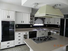 4th image of 11708 Poggemoeller Ave