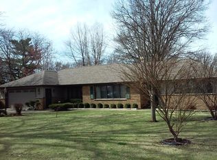 1313 Riverview Rd, Sterling, IL 61081