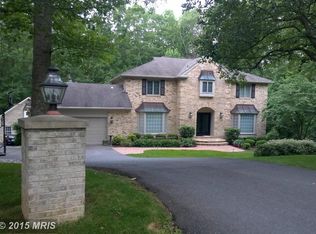 2054 Crossing Gate Way, Vienna, VA 22181