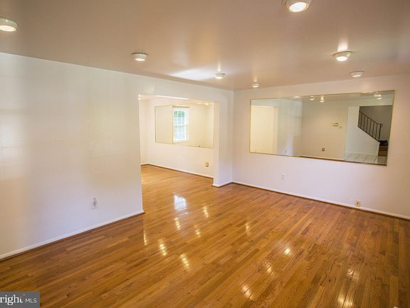 3rd image of 5046 Kenerson Dr
