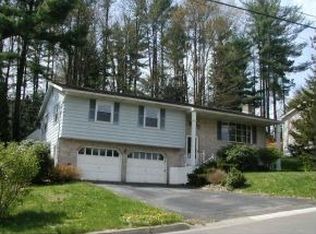 1117 Kenneth Dr, Endicott, NY 13760
