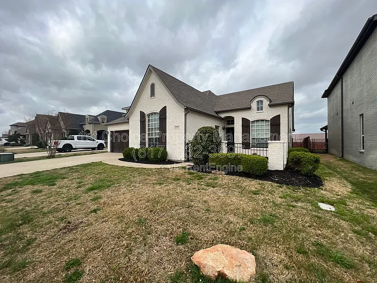 109 Parkview Dr — Photo 3