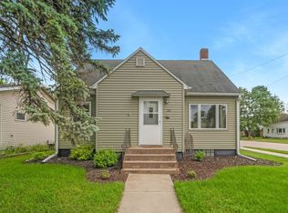 324 S Main St, Marion, WI 54950