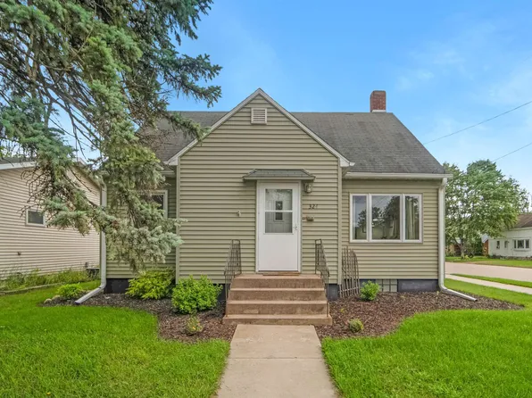 324 S Main St, Marion, WI 54950