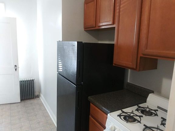2nd image of 366 4th Ave APT 11