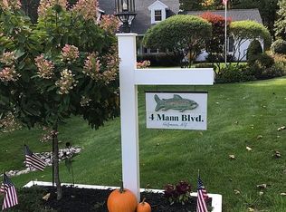 4 Mann Blvd, Halfmoon, NY 12065