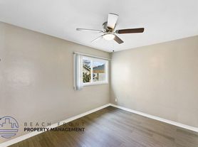 724 Temple Ave., 1 Bed 1 Bath
