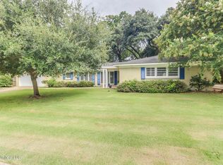 218 Pinewood Cir, Gulfport, MS 39507