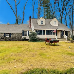 20 Ashwood Avenue, Salem, NH, 03079