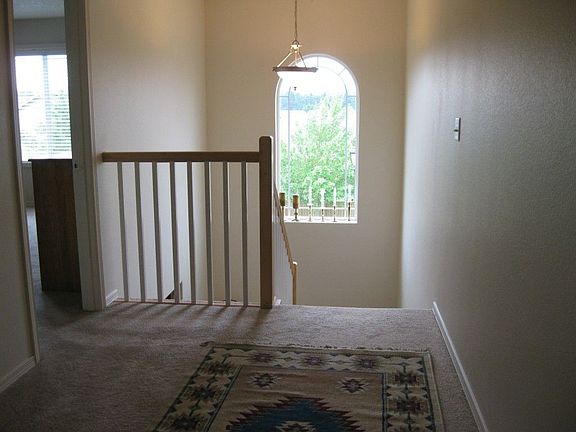 3rd image of 7112 34th Ave NE