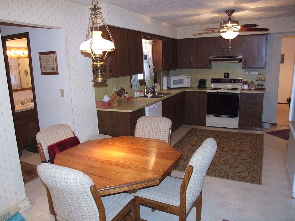 1st image of 8862 Beechwood Dr