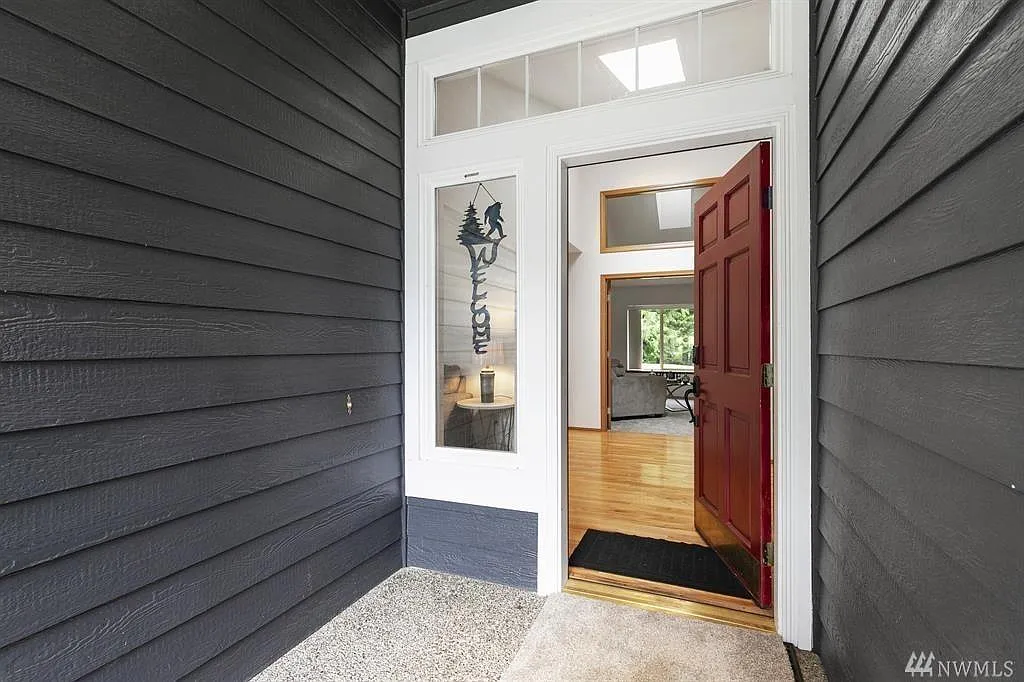 9319 Misery Point Rd NW — Photo 2