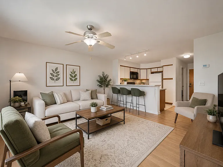 1440 Seneca Dr #G — Photo 3