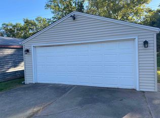 2403 N Nevada Ave, Davenport, IA 52804