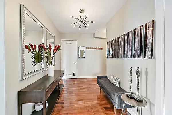 Sold by Exclusive Properties Sotheby's International Realty | media 7