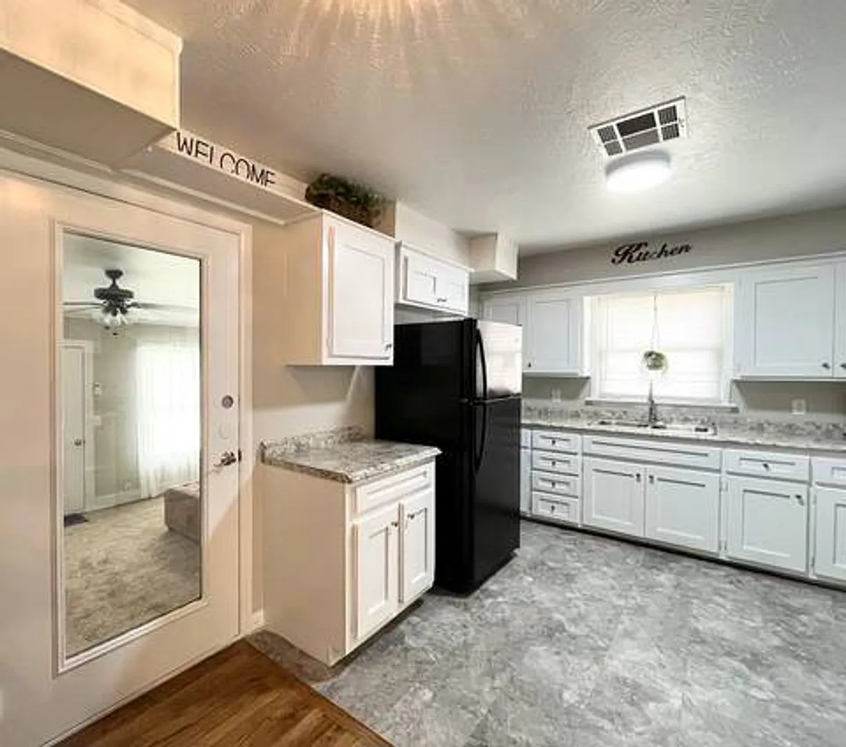 Charming 3-Bedroom Home — Photo 2