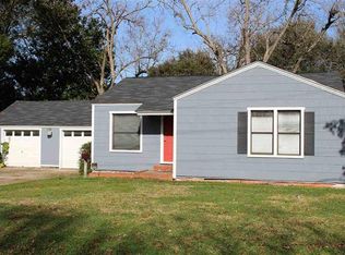 3440 Canal Ave, Groves, TX 77619