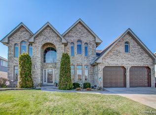 32 W Wend St, Lemont, IL 60439