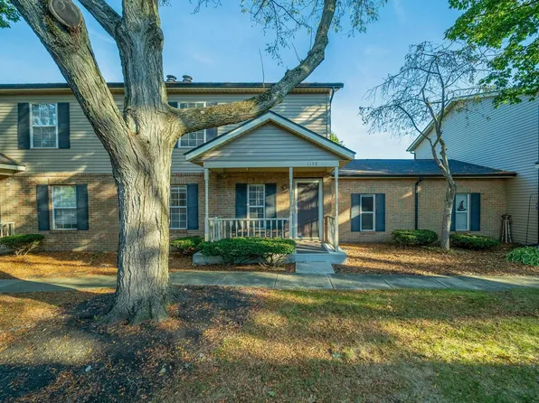 1158 Worthington Woods Blvd, Columbus, OH 43085