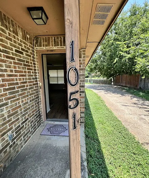 1051 Cottonwood Trl — Photo 9