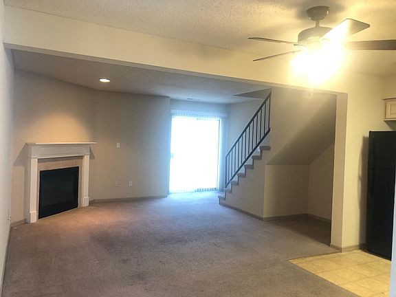 4th image of 1272 NW Phelps Dr