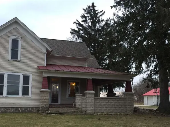 8890 N State Road 5-92, Pierceton, IN 46562